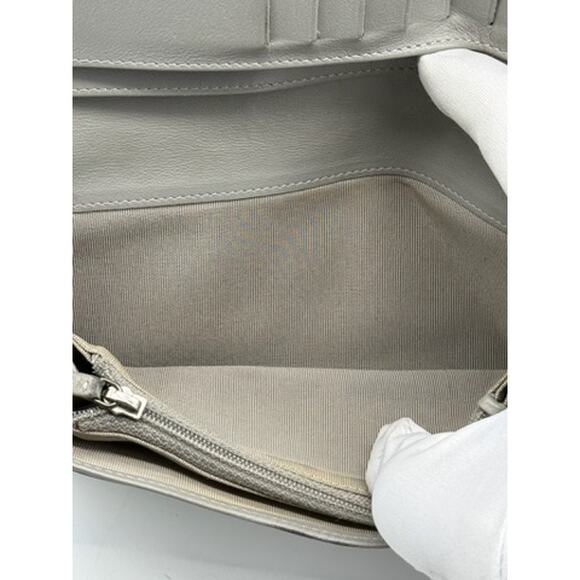 Chanel Caviar Quilted CC logo Bi-Fold Wallet Gray*EUC*Care Cards*Exterior Pocket - Picture 9 of 16